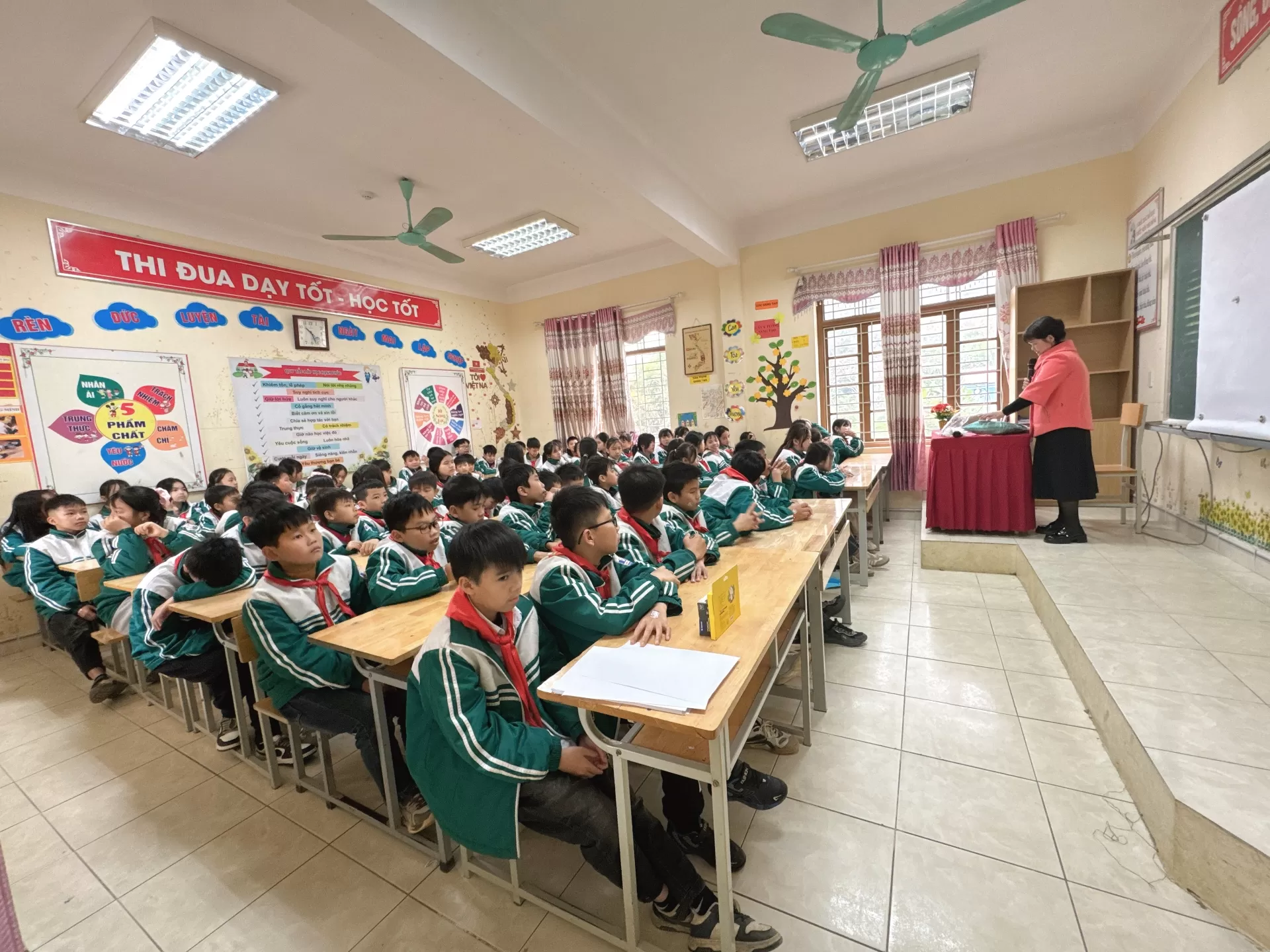 Trường THCS ĐỀ THÁM - LẠNG SƠN