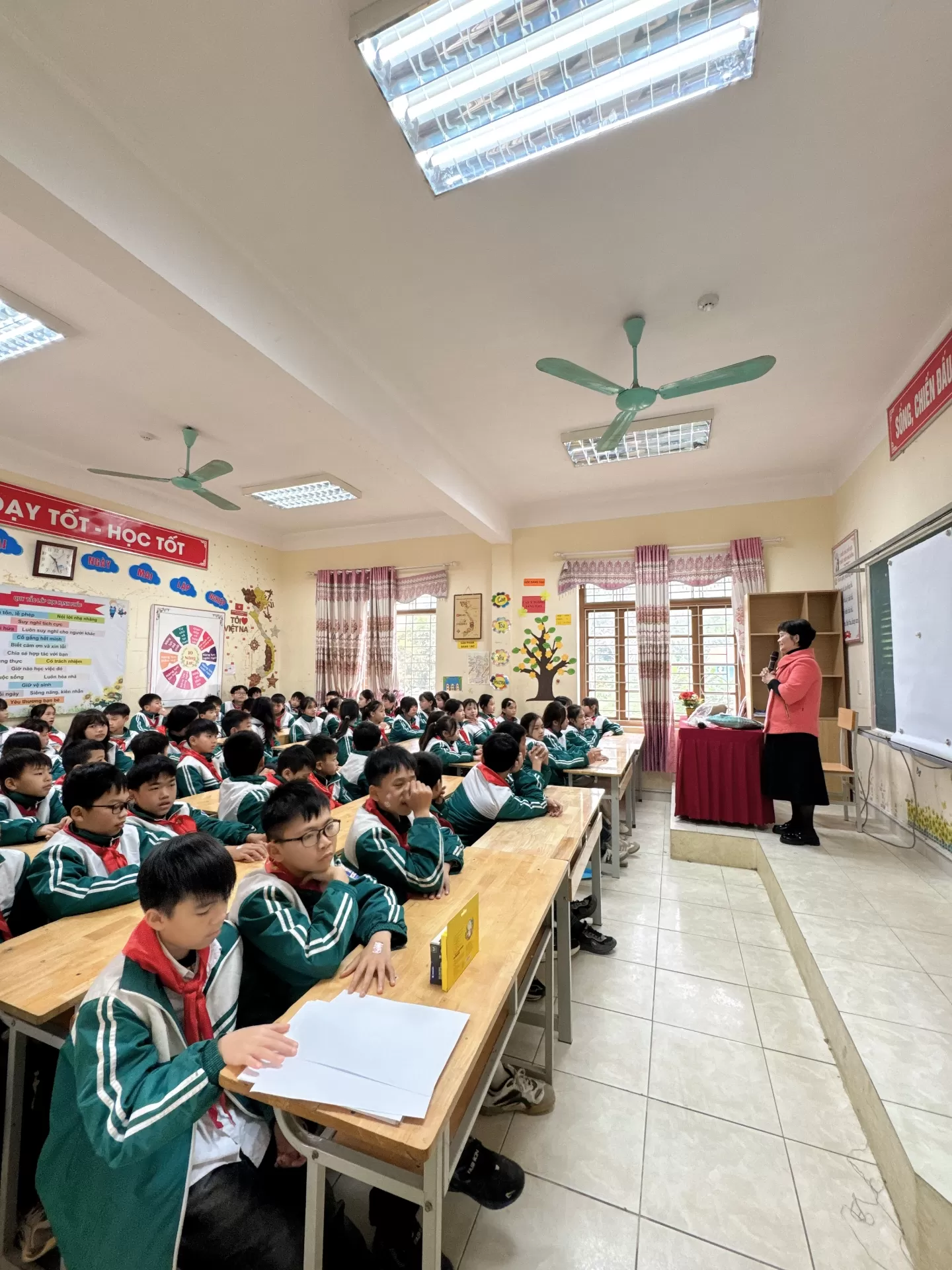 Trường THCS ĐỀ THÁM - LẠNG SƠN