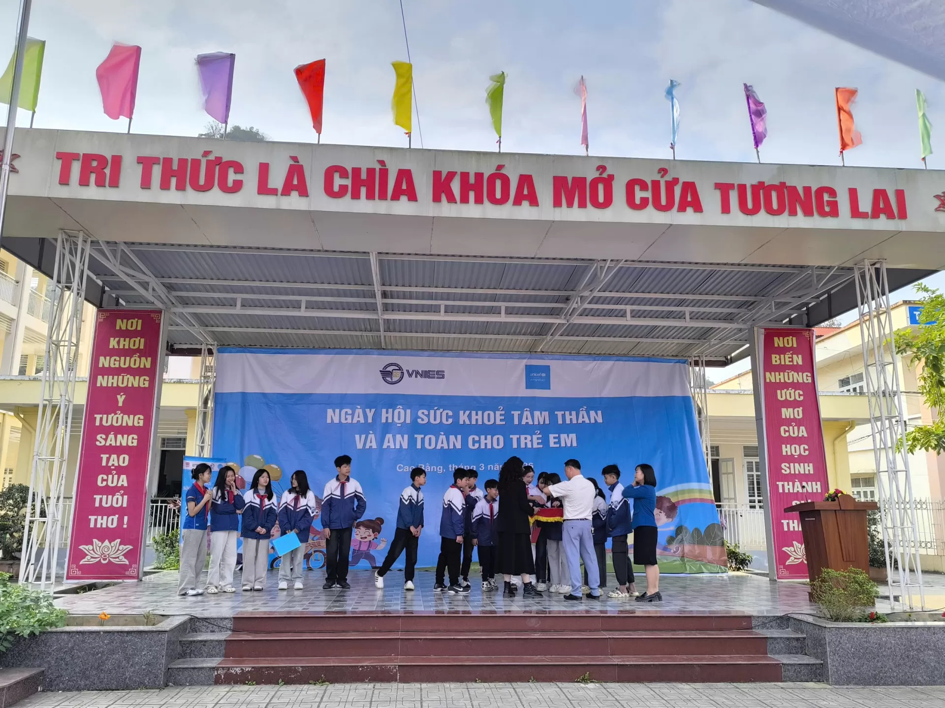 Trường THCS Hùng Quốc Cao Bằng