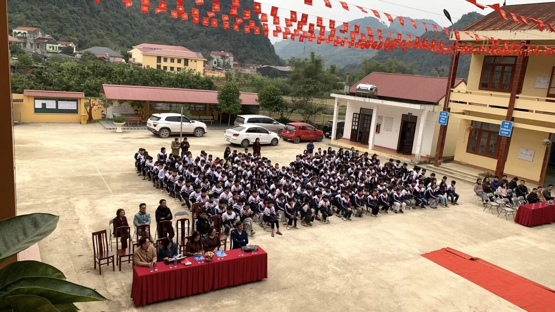 Trường THCS Nhất Hòa