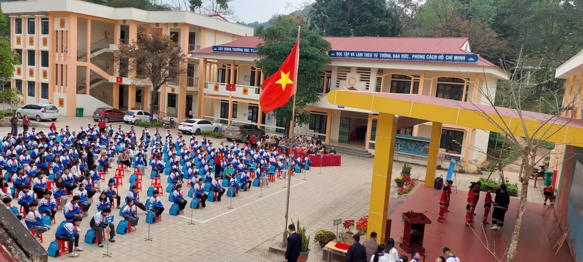 6/3 thpt nà bao Cao Bằng