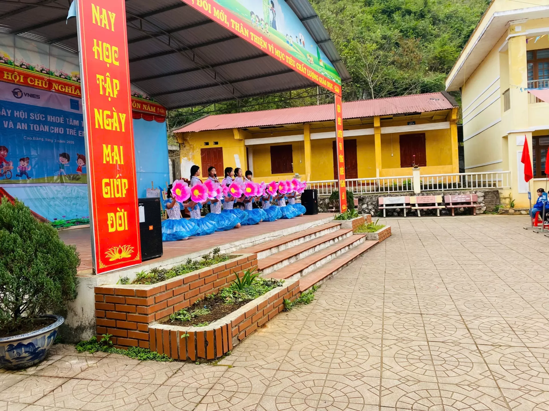 Trường TH&THCS Tri Phương Cao Bằng