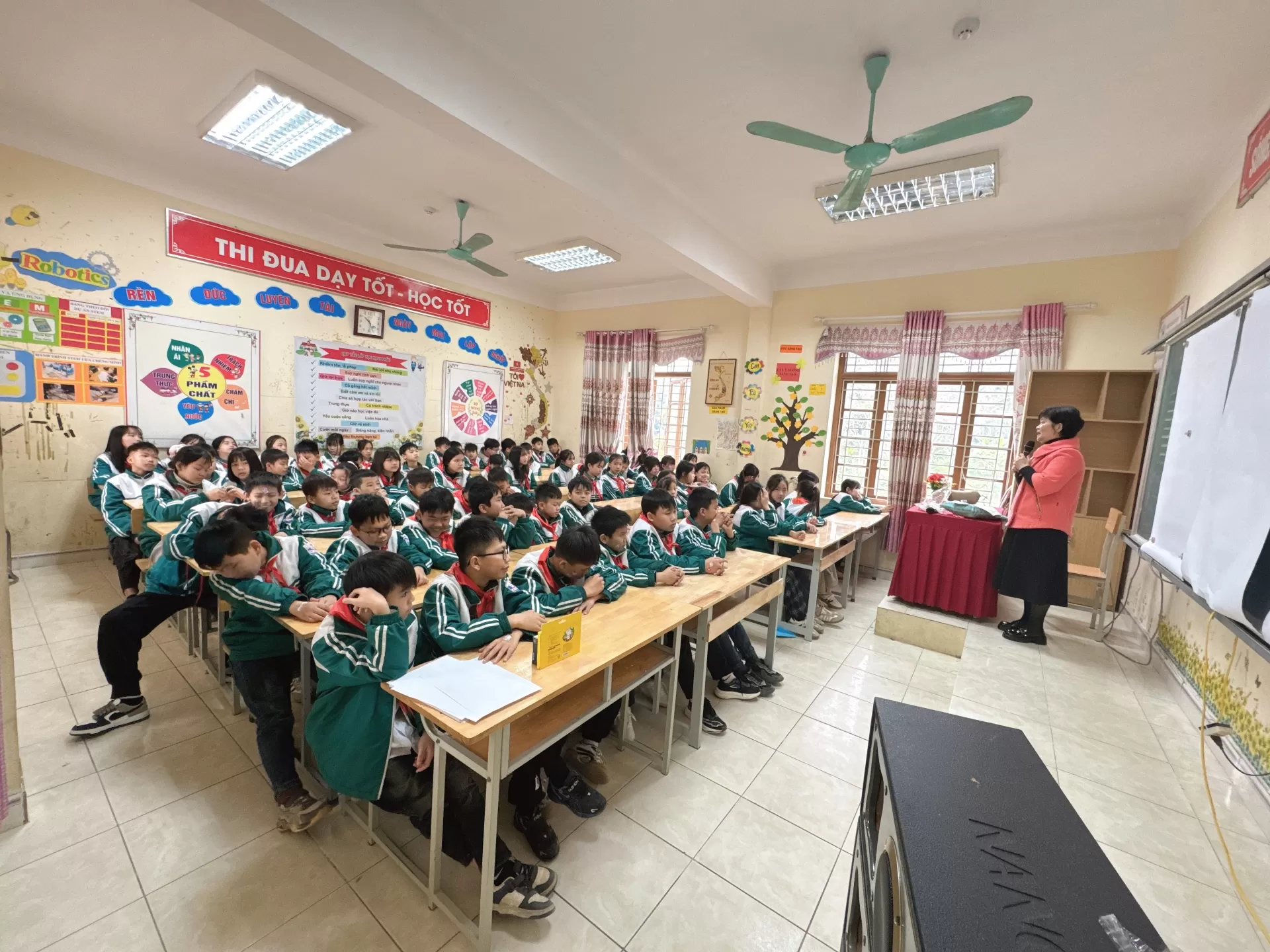 Trường THCS ĐỀ THÁM - LẠNG SƠN