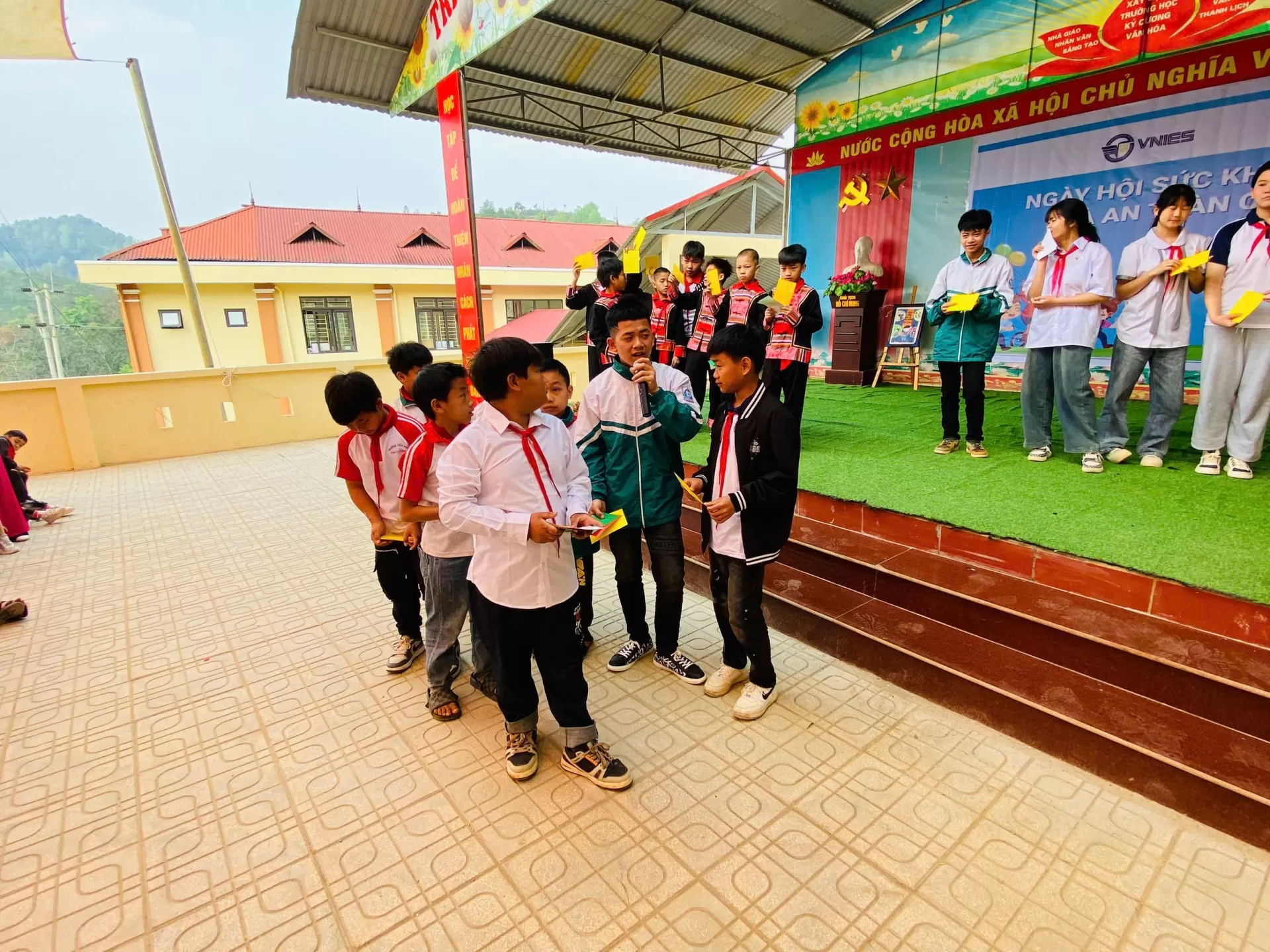 Trường THCSBT Quang Trung Cao Bằng
